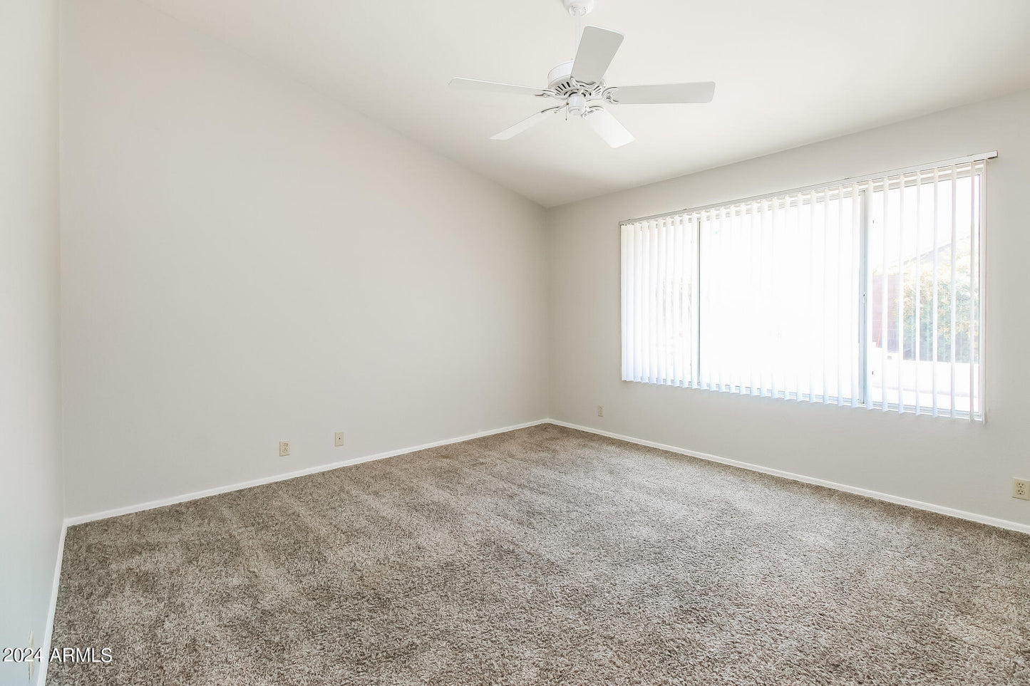 6405 E VIRGINIA ST, MESA, AZ 85215