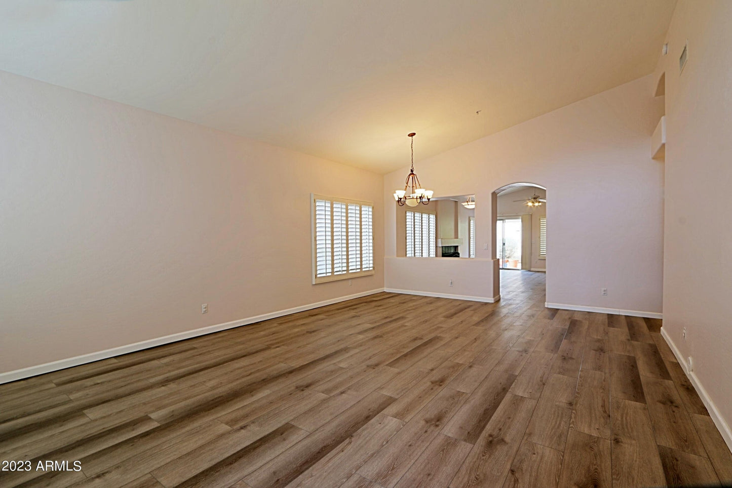 10010 E REDFIELD DR, SCOTTSDALE, AZ 85260 3 BED / 2 BATH $2,850 PM 1,763 SQ. FT. (Under Contract/Backups)