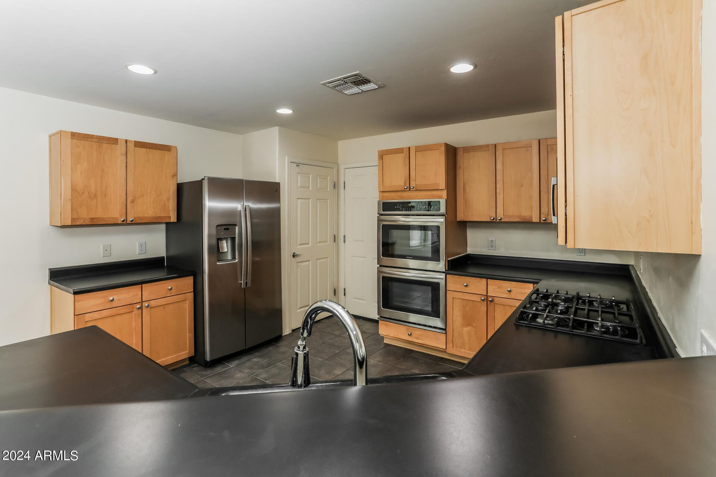 7063 S BRICKELLBUSH LN, TUCSON, AZ 85756