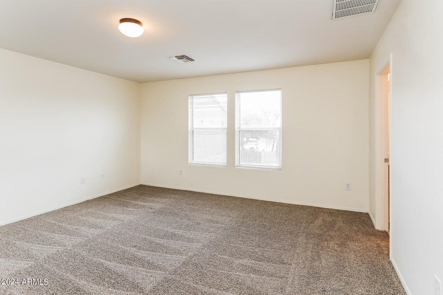 7063 S BRICKELLBUSH LN, TUCSON, AZ 85756