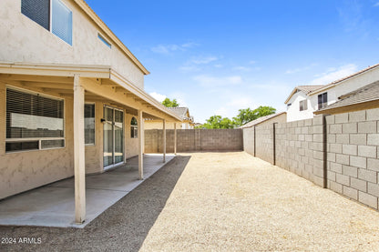 1214 E SUNLAND AVE, PHOENIX, AZ 85040 3 BED / 2.5 BATH $427,000 2,020 SQ. FT.