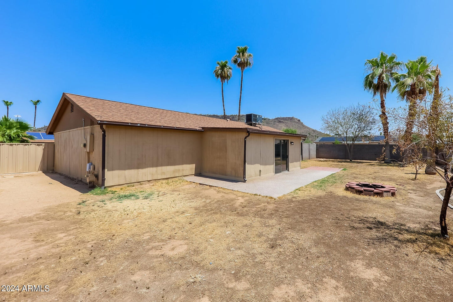 1601 W EUGIE AVE Phoenix AZ 85029 3 BED / 2 BATH $405,000 1,240 SQ. FT.