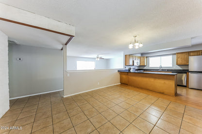 6033 N 72ND LN Glendale AZ 85303 3 BED / 2 BATH $395,000 1,725 SQ. FT.