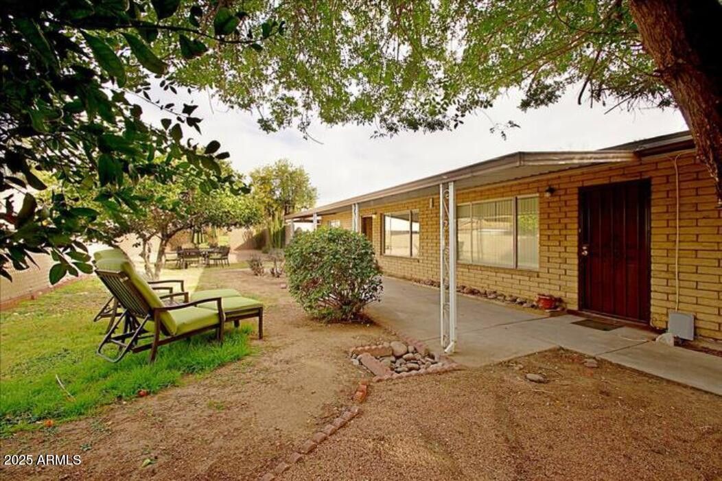 6944 E EARLL DR 2, Scottsdale, AZ 85251