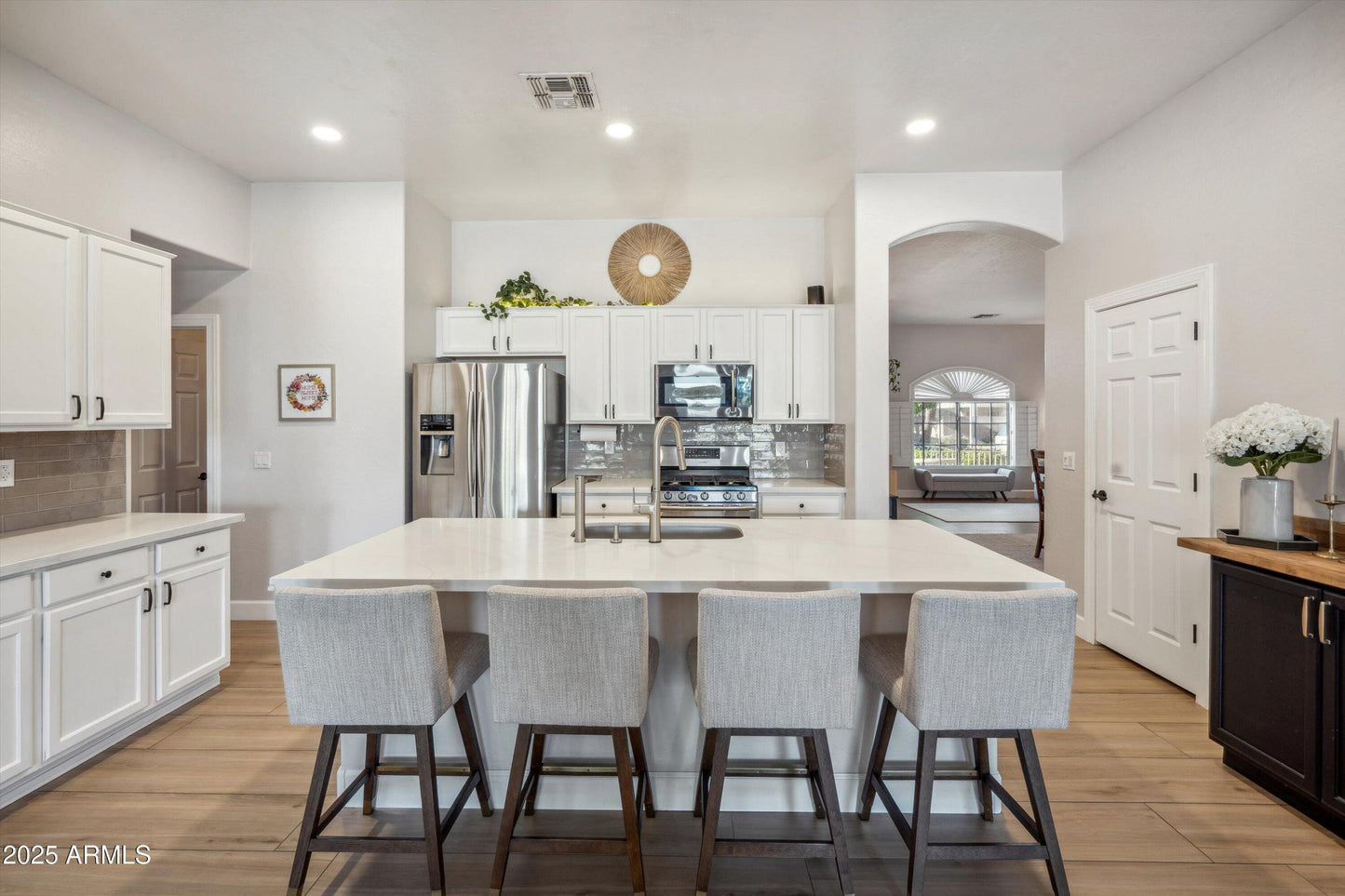 10933 W PALM LN, Avondale, AZ 85392
