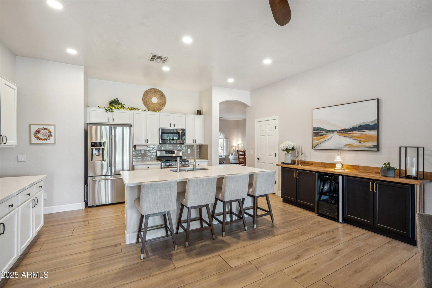 10933 W PALM LN, Avondale, AZ 85392
