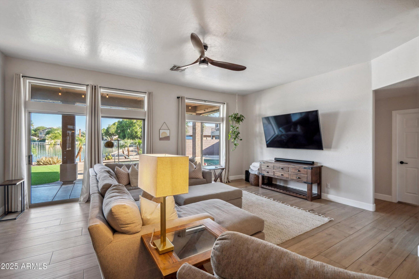 10933 W PALM LN, Avondale, AZ 85392