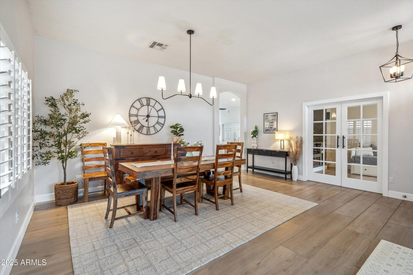 10933 W PALM LN, Avondale, AZ 85392